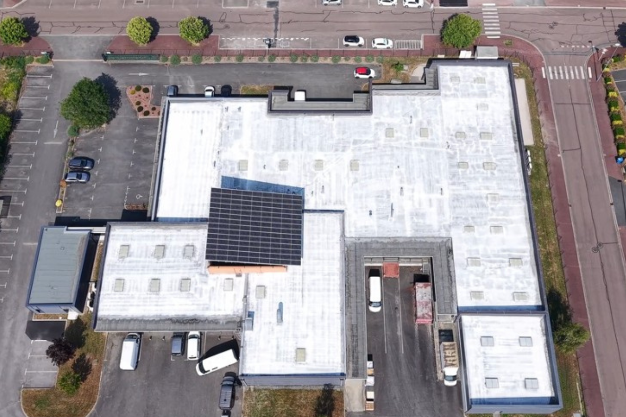 Cool roofing par drone à Limoges